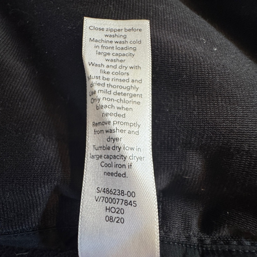 Athleta Inlet Puffer Jacket - Picture 14 of 14